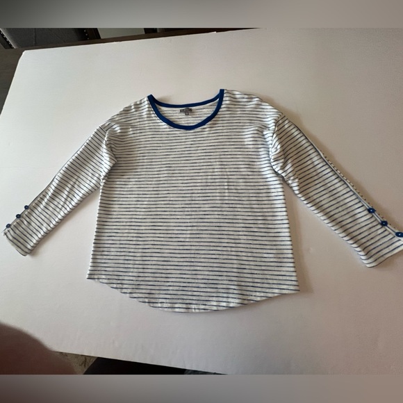 T FOR TALBOTS  MEDIUM PETITE 3/4 LENGTH SLEEVE TEE SHIRT  ROYAL BLUE NECKLINE - Picture 4 of 8